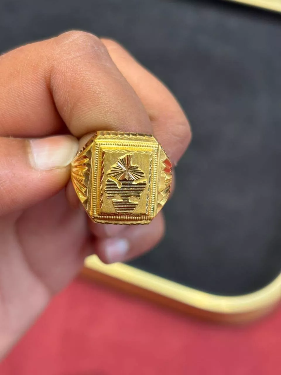 Gents Ring - SHRI TEK CHAND RAKESH KUMAR