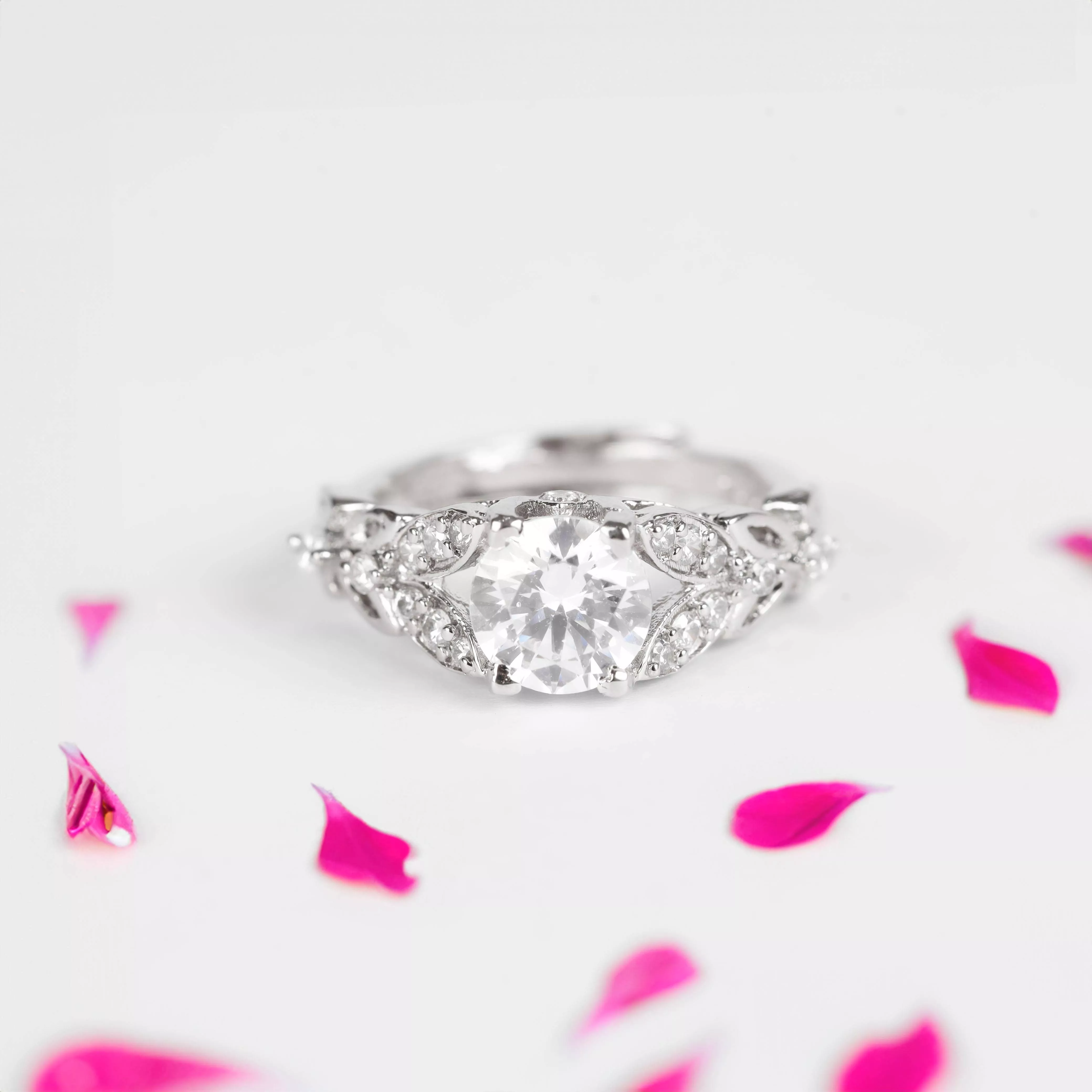 SHREE BALAJI JEWELLERS Silver 925 Ring in Gola Kheri - Pure Silver Elegance -  - Buy Online at SHASHANK FATEHPURI