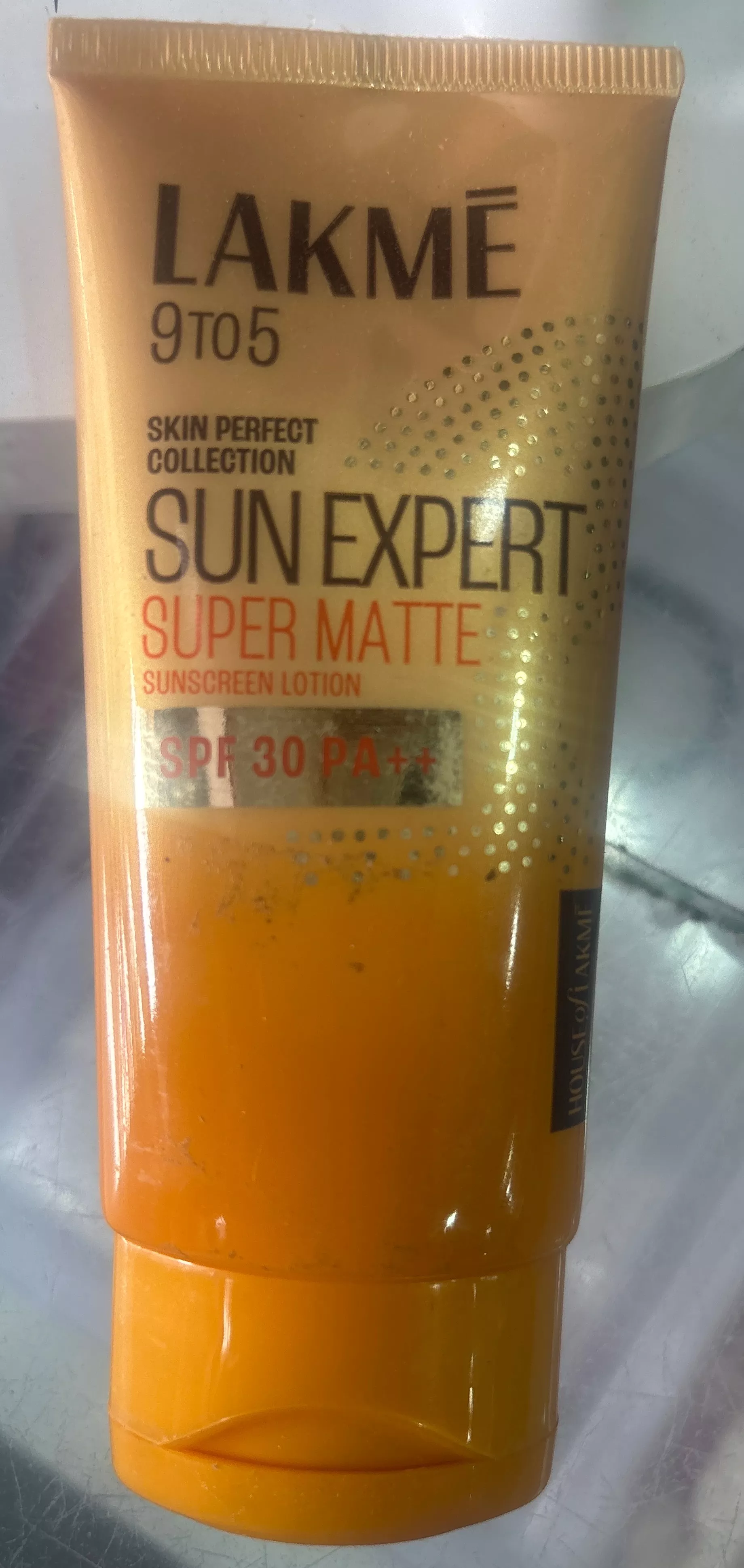 Lakme Sun Expert Super Matte in Rajagaon Amal Dekapath - Superior Sun Protection -  - Buy Online at ARUNA COSMETICS
