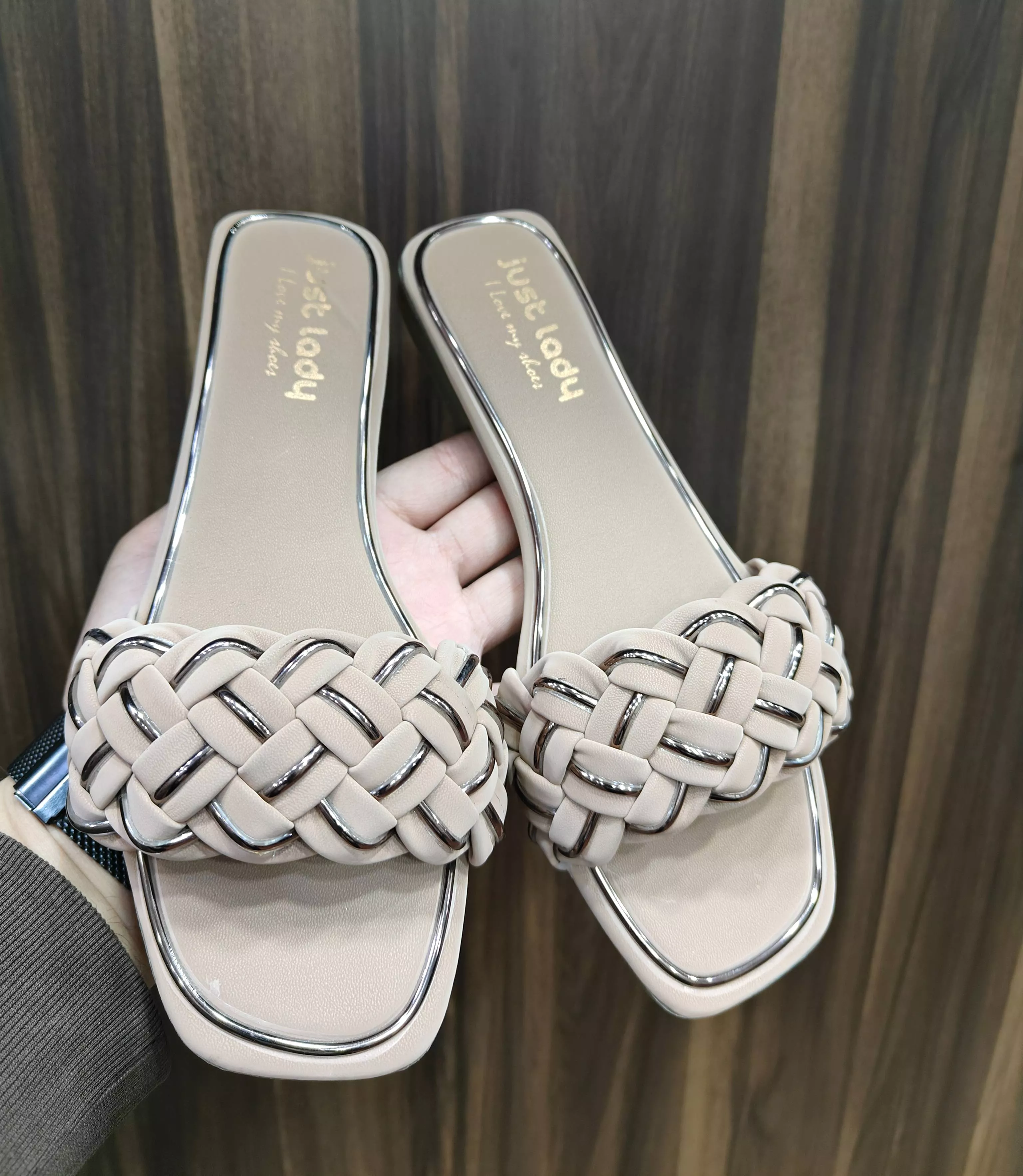 MADDAN FOOTWEAR Girlish Slippers in Kartarpur: Stylish Comfort for Girls 15-30 -  - Buy Online at MADDAN FOOTWEAR