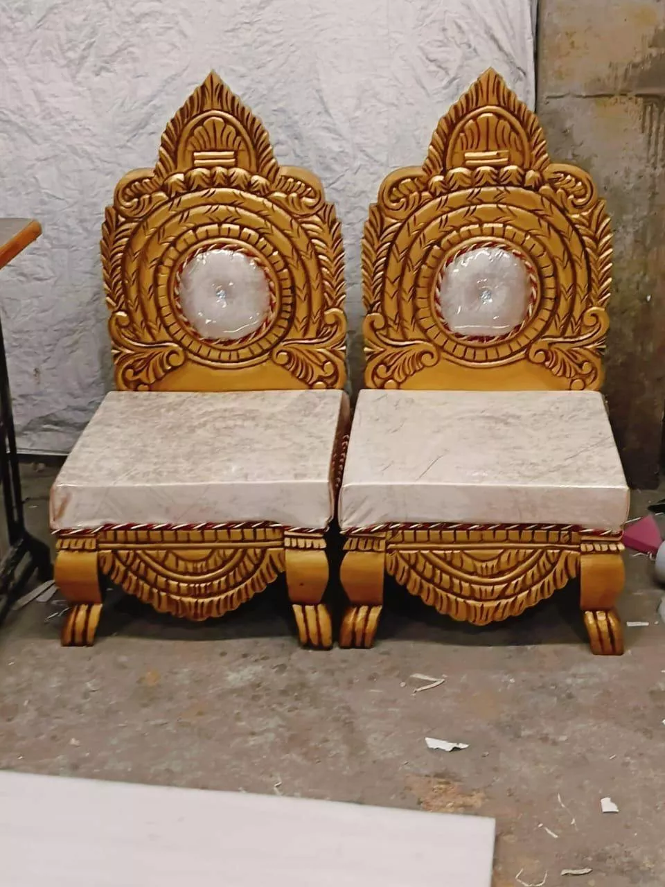 Royal Wooden Throne Chairs in Khata Kheri with Intricate Detailing -  - Buy Online at AMJAD HANDICRAFT