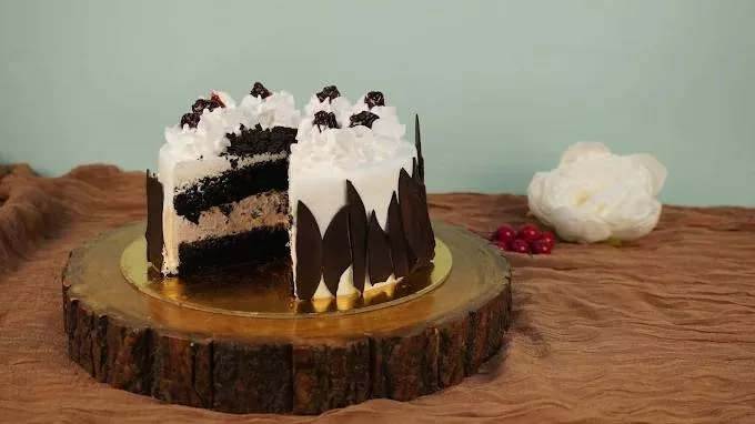 Black Forest luxe cake - Image 1