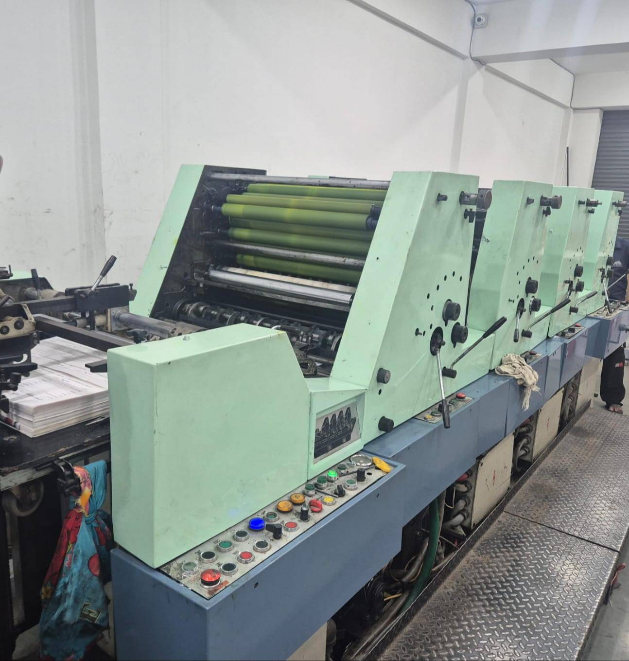 Offset Printing Machine in Ghaziabad High-Performance -  - Buy Online at SHANTI RAJ GRAPHIC MACHINERY SAL SERVICE