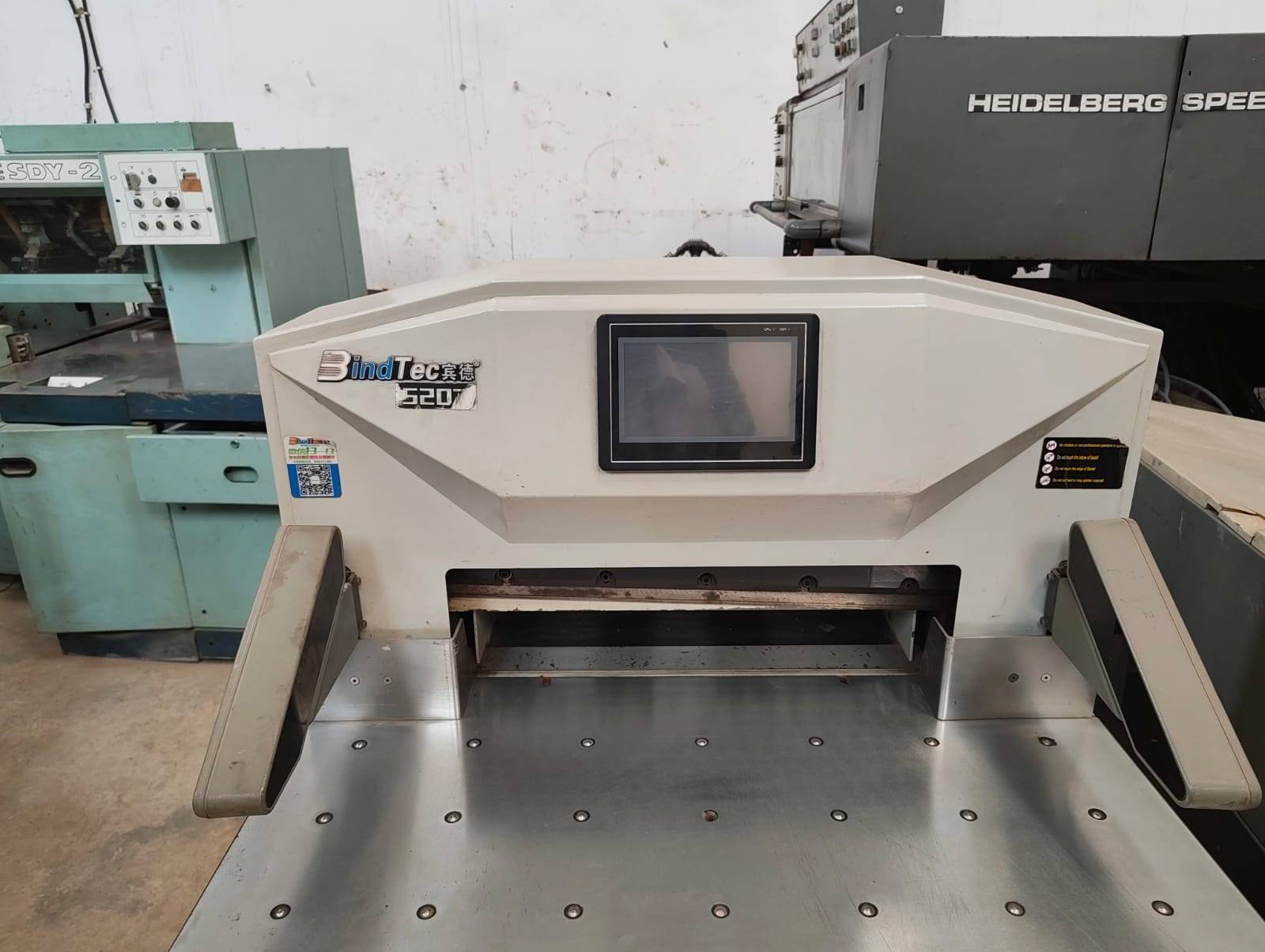 BindTec Industrial Paper Cutter in Ghaziabad Precision Cutting - Image 2
