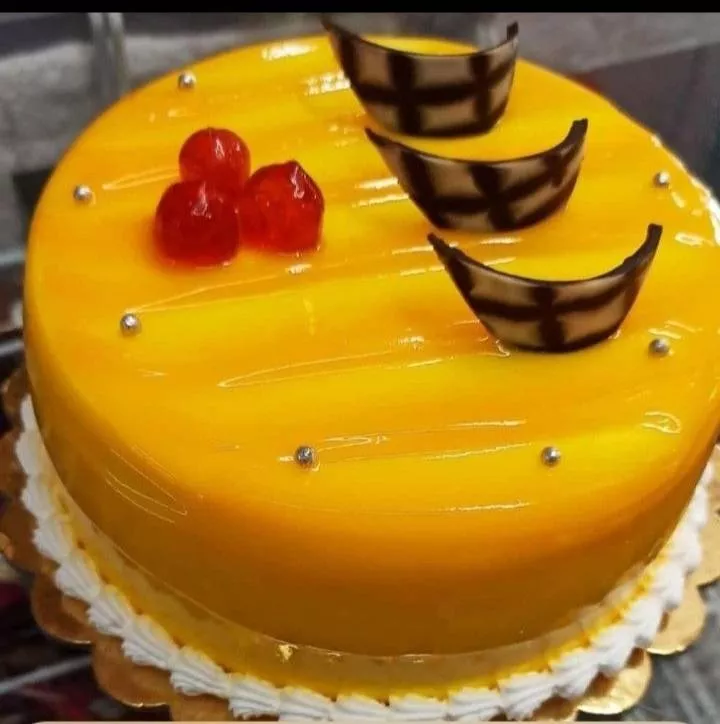 Bakery/Desserts: Mango Delight Cake in Delhi - Moist & Delicious -  - Buy Online at SANKALP COOL ZONE