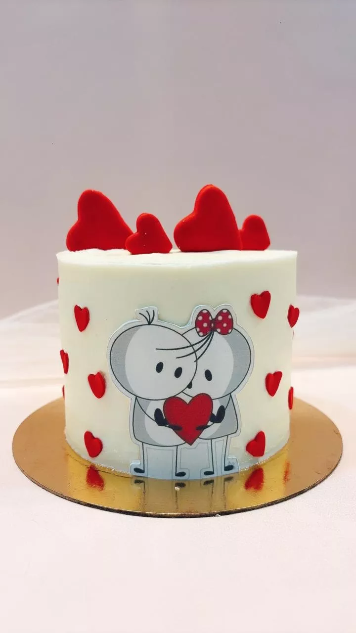 MUMMALICIOUS - Cake/Couple themed cake in Mummali cious Garudacharya Palya: Sweeten Your Celebrations in BANGALORE