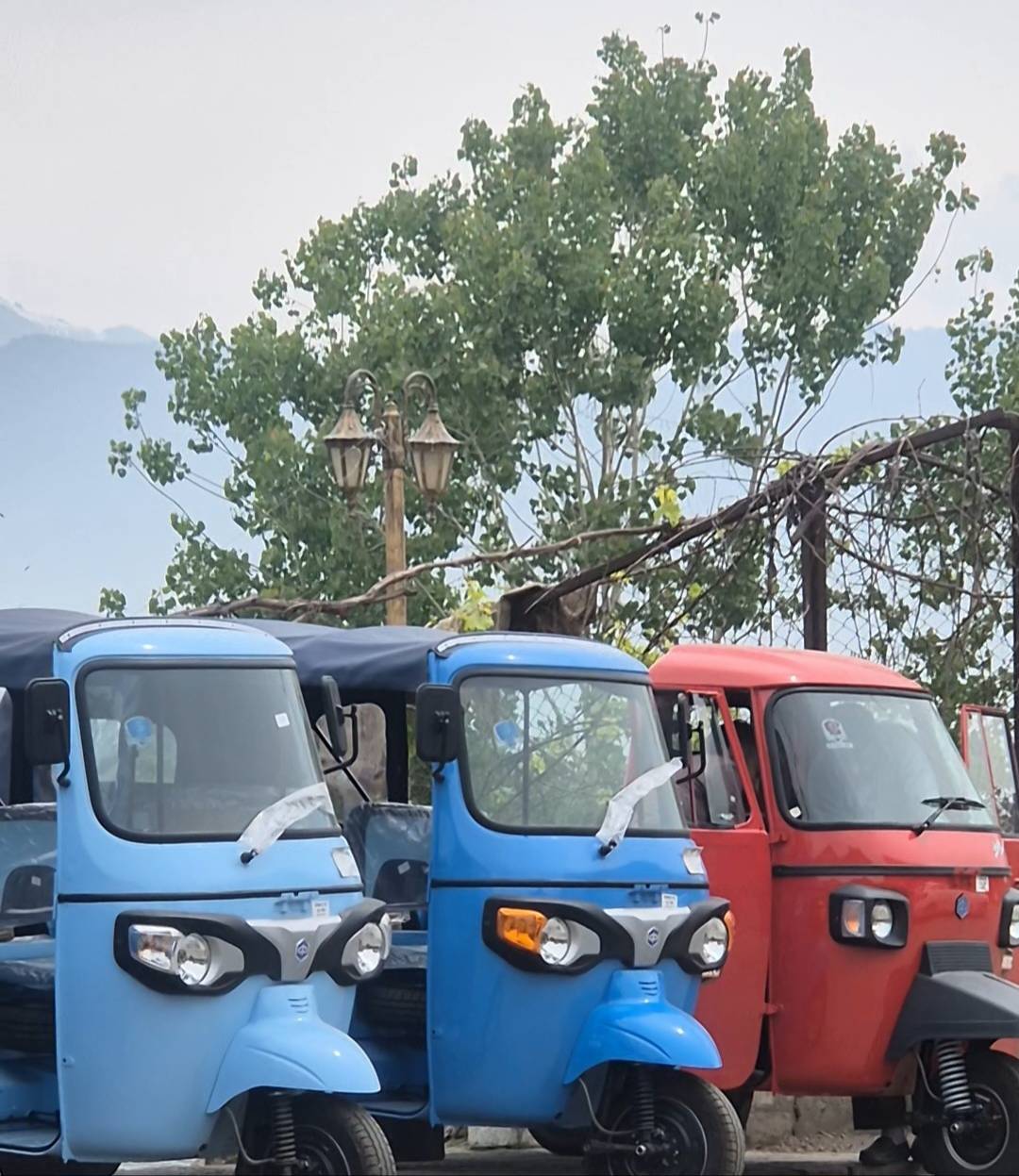 PIAGGIO Electric ULTRA Auto in Srinagar Durable Electric Rickshaw -  - Buy Online at UNIVERSAL AUTOMOBILES