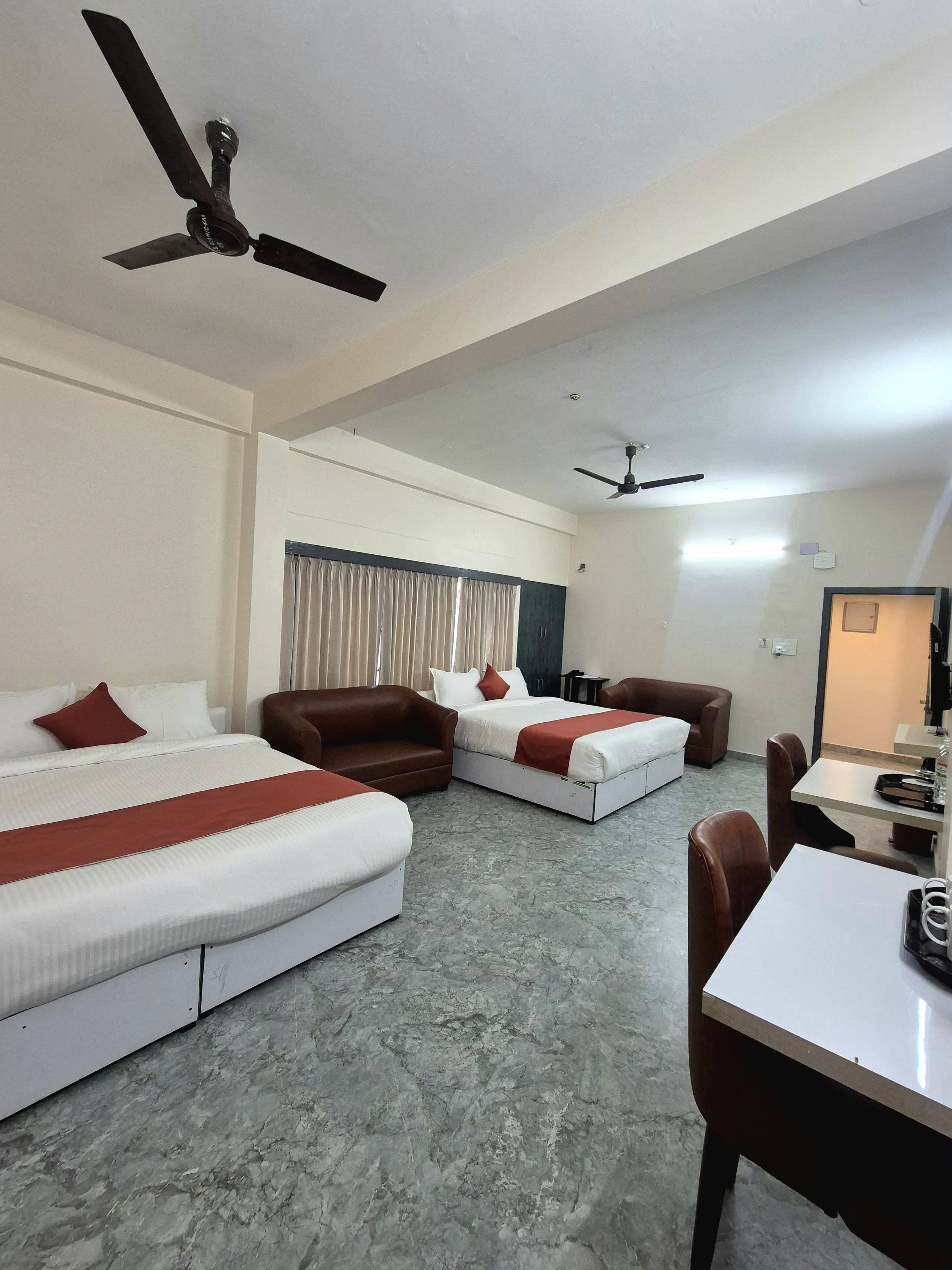 NK GUEST HOUSE - Deluxe Family Hotel Room With Garden View in GUWAHATI