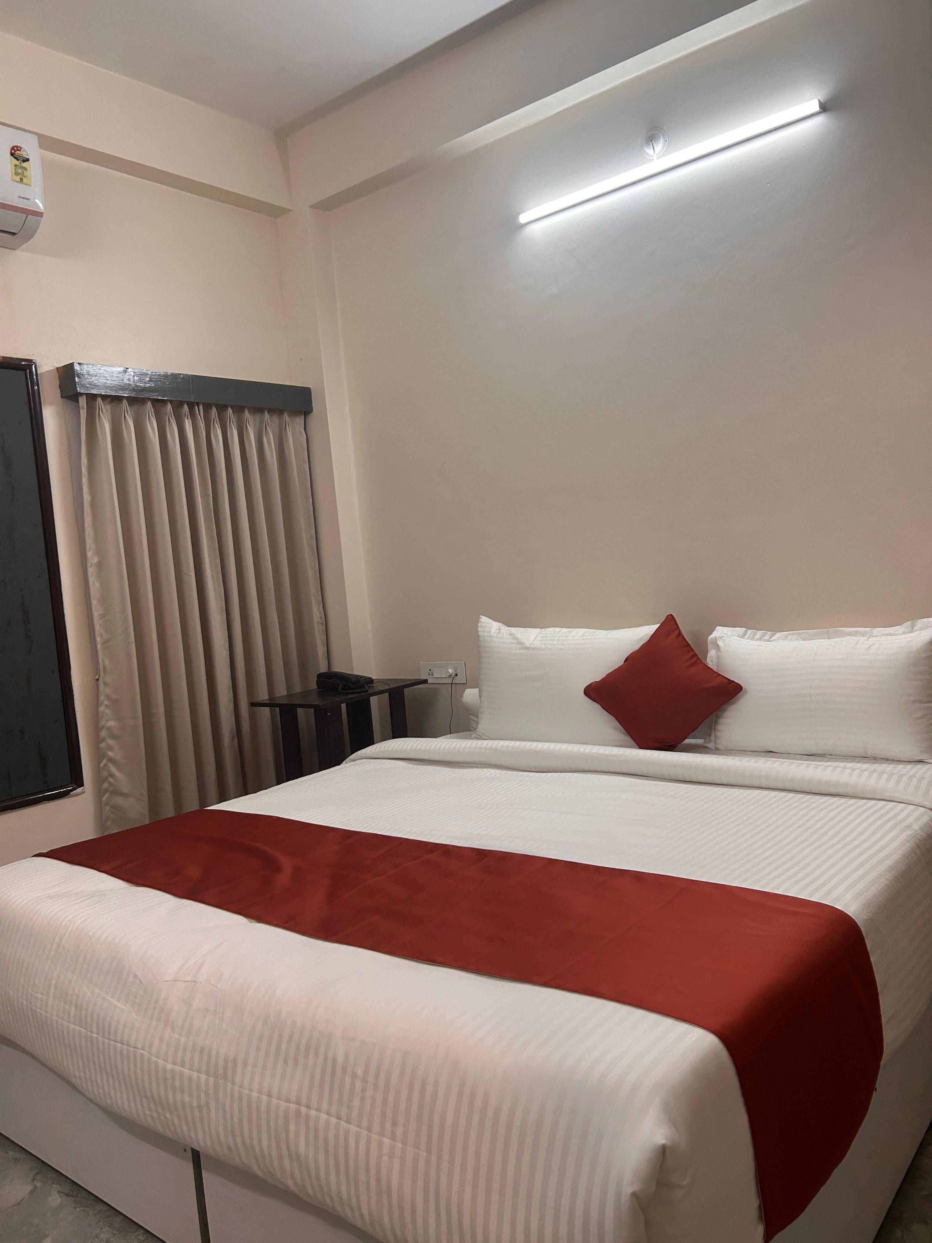 NK GUEST HOUSE - Garden View Deluxe Hotel Room in GUWAHATI