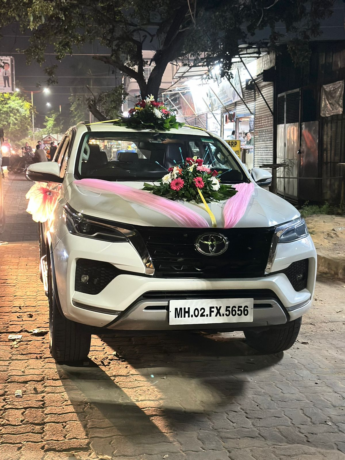 AURANGABAD CAR RENTAL - Luxury Car Rental: Fortuner On Rent Chhatrapati Sambhajinagar in AURANGABAD