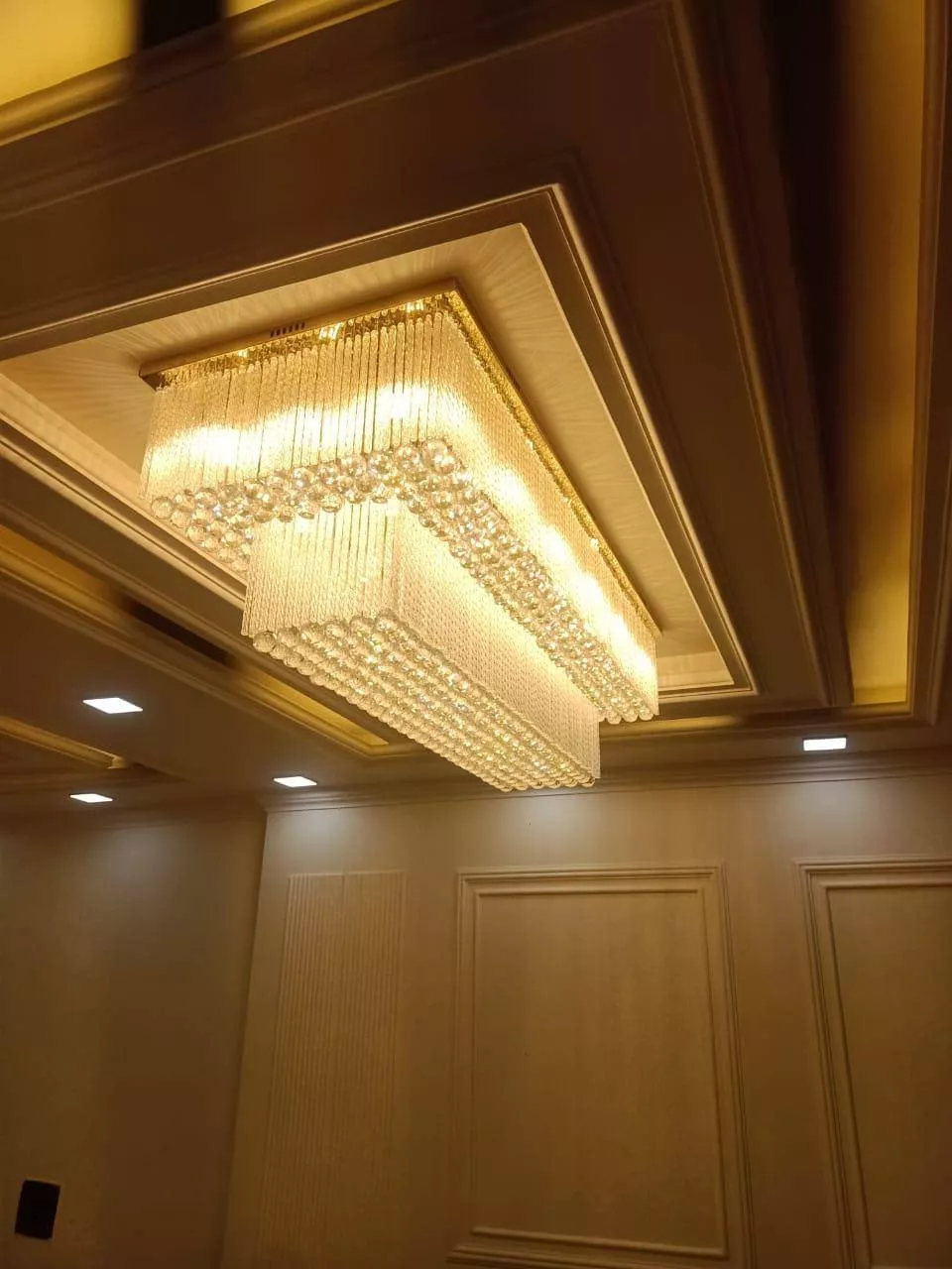 Lighting/Ceiling Chandelier in Sri Ganganagar - Customizable Design - Image 1