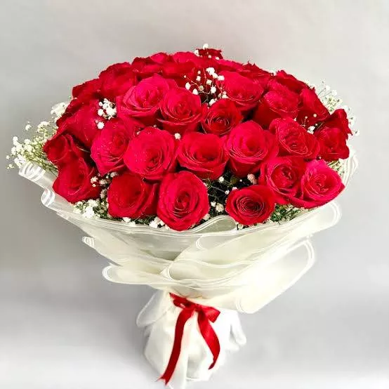 Floral/Bouquet Elegant Red Rose Bouquet in VPO Dorangla Addadorangla Stunning -  - Buy Online at PANKAJ KHAL FEED CHOKHAR STORE