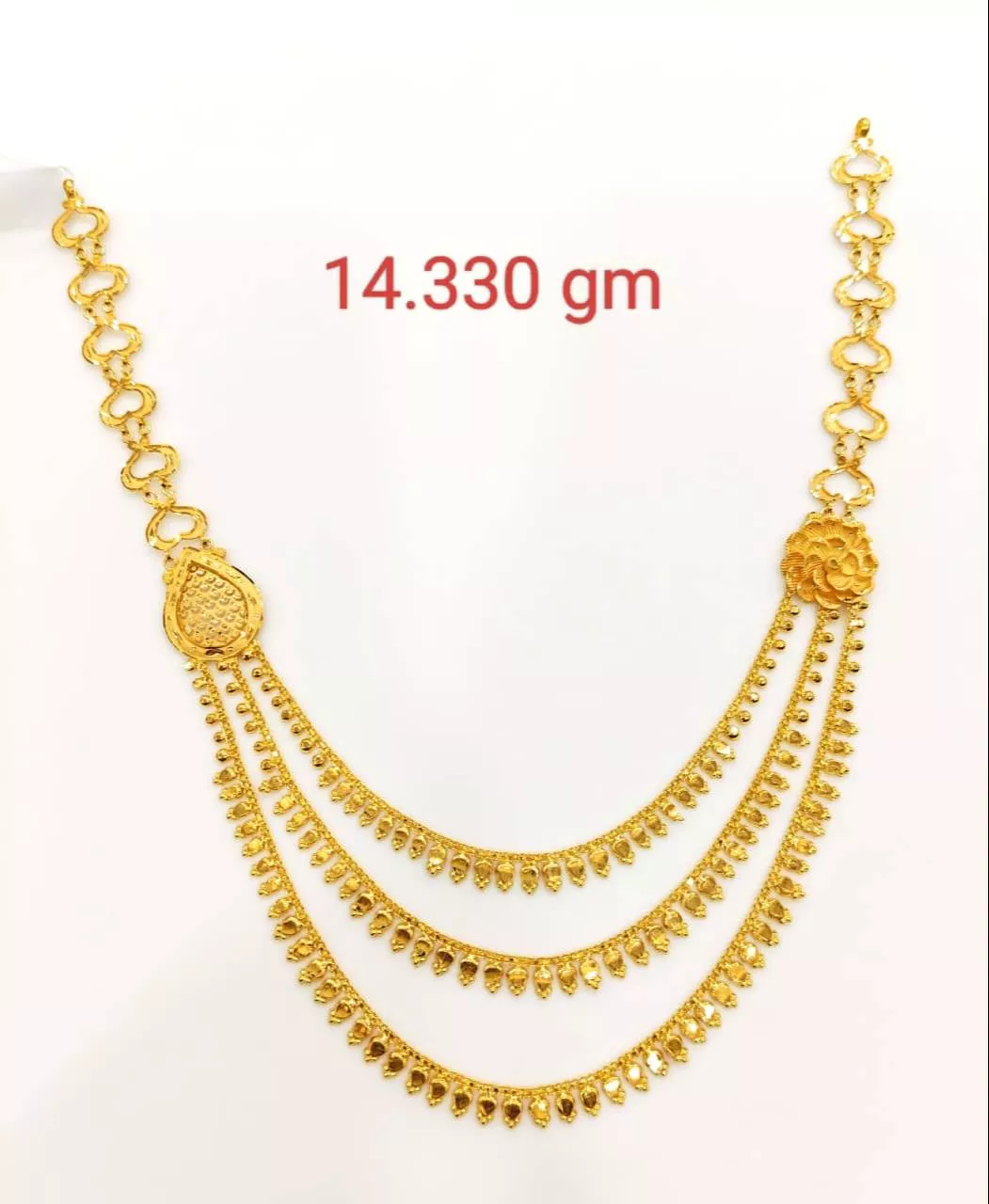 Jewelry/Gold Layered Necklace in Bankura