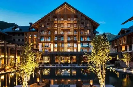 Luxury Mountain Resort Hotel in P04 in Mumbai featuring a twin room designed for ultimate relaxation with scenic mountain vie