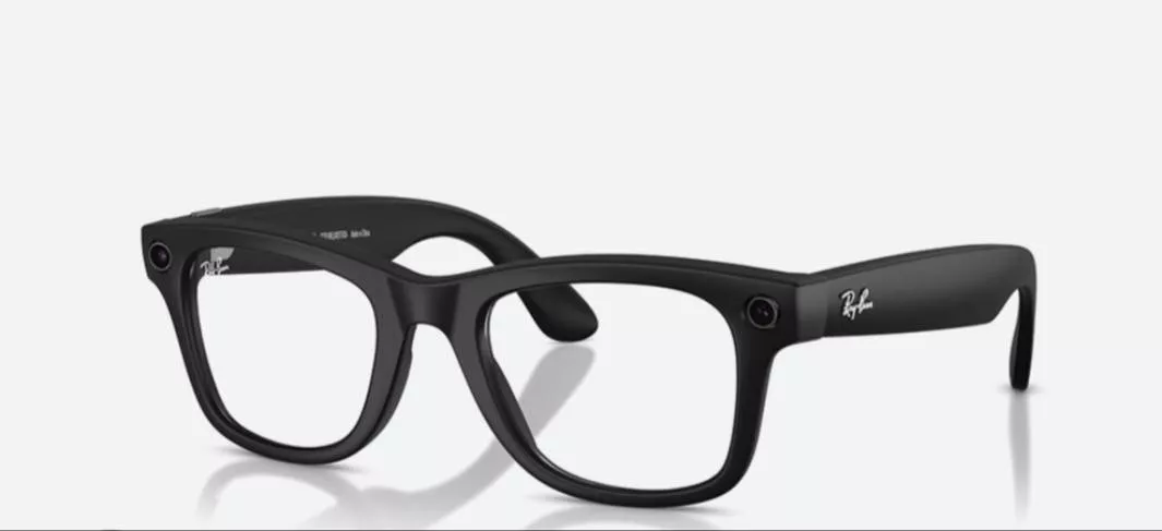 WAYFARER GEN2 RW4012 Matte Black Sunglasses displayed in Kolkata
