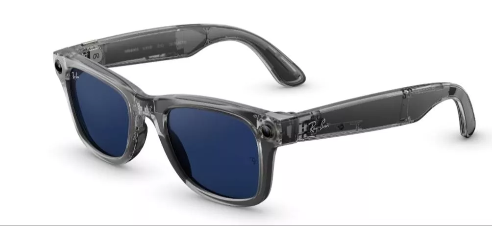 WAYFARER GEN2 RW4012 Sunglasses in Shiny Transp.Grey displayed at Heaven Opticians in KOLKATTA