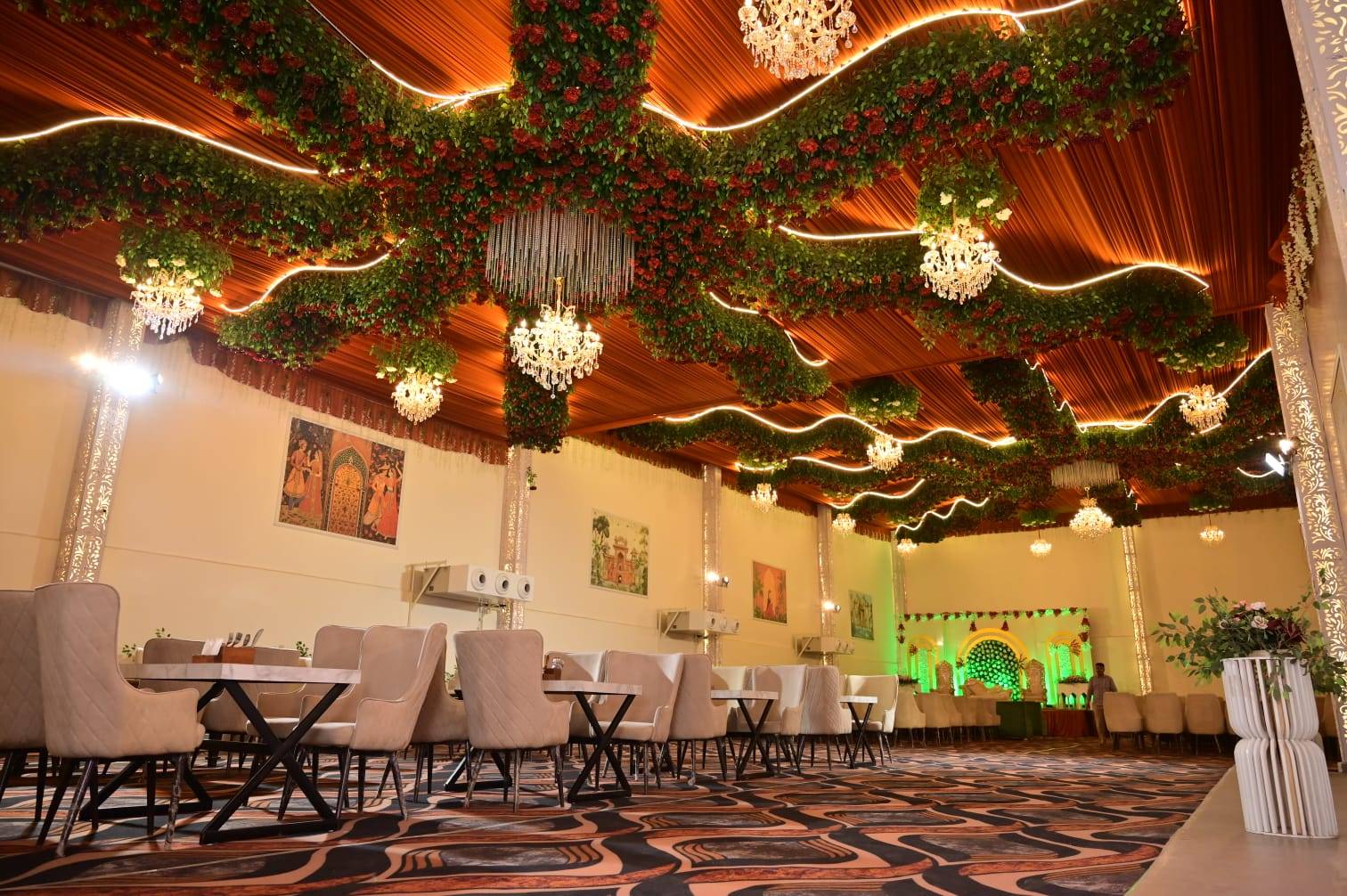 Luxurious accommodations at Rooms & Banquet Hall in Sirsa featuring Deluxe and Suite options - Image 4