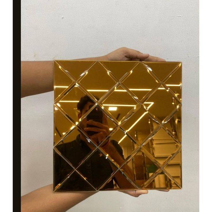 Colorful Mosaic Glass Wall Tile showcasing elegant design in Raebareli - Image 3