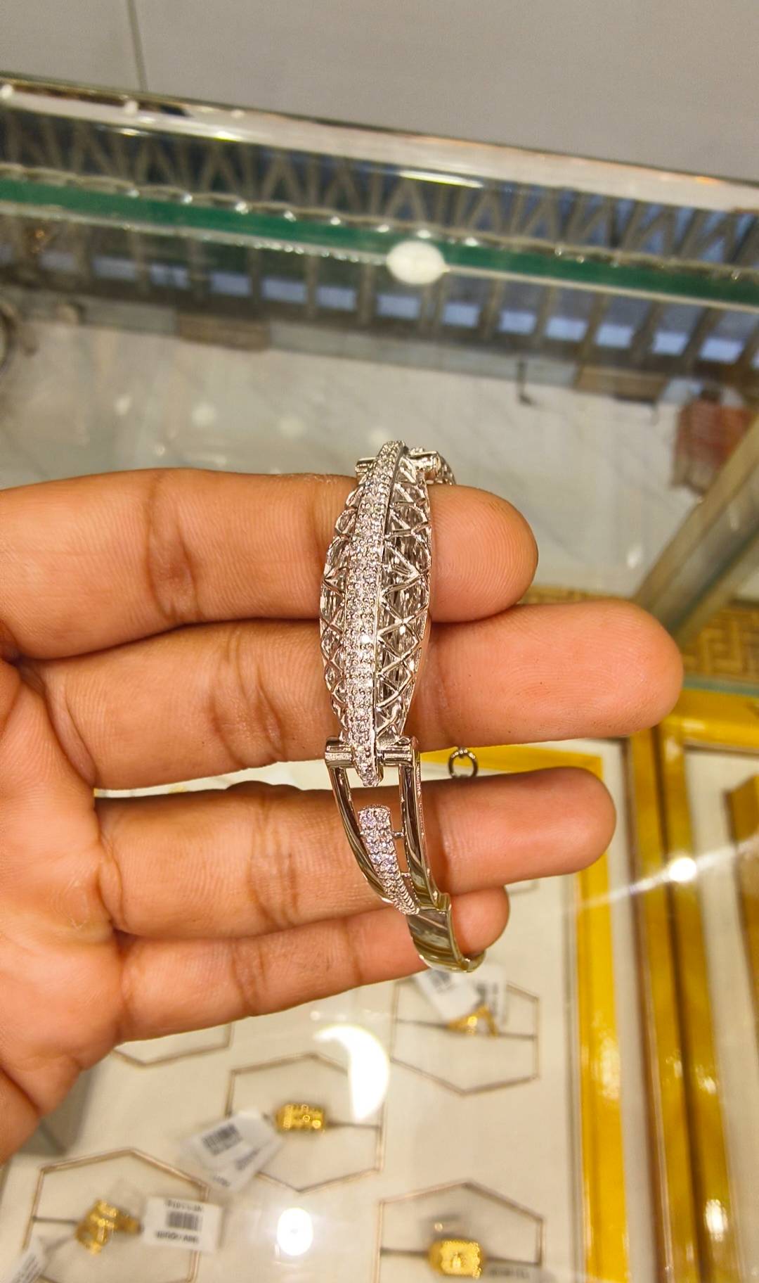 Elegant Crystal Bracelet with stunning crystals in TWENTYFOUR NORTH PARGANAS