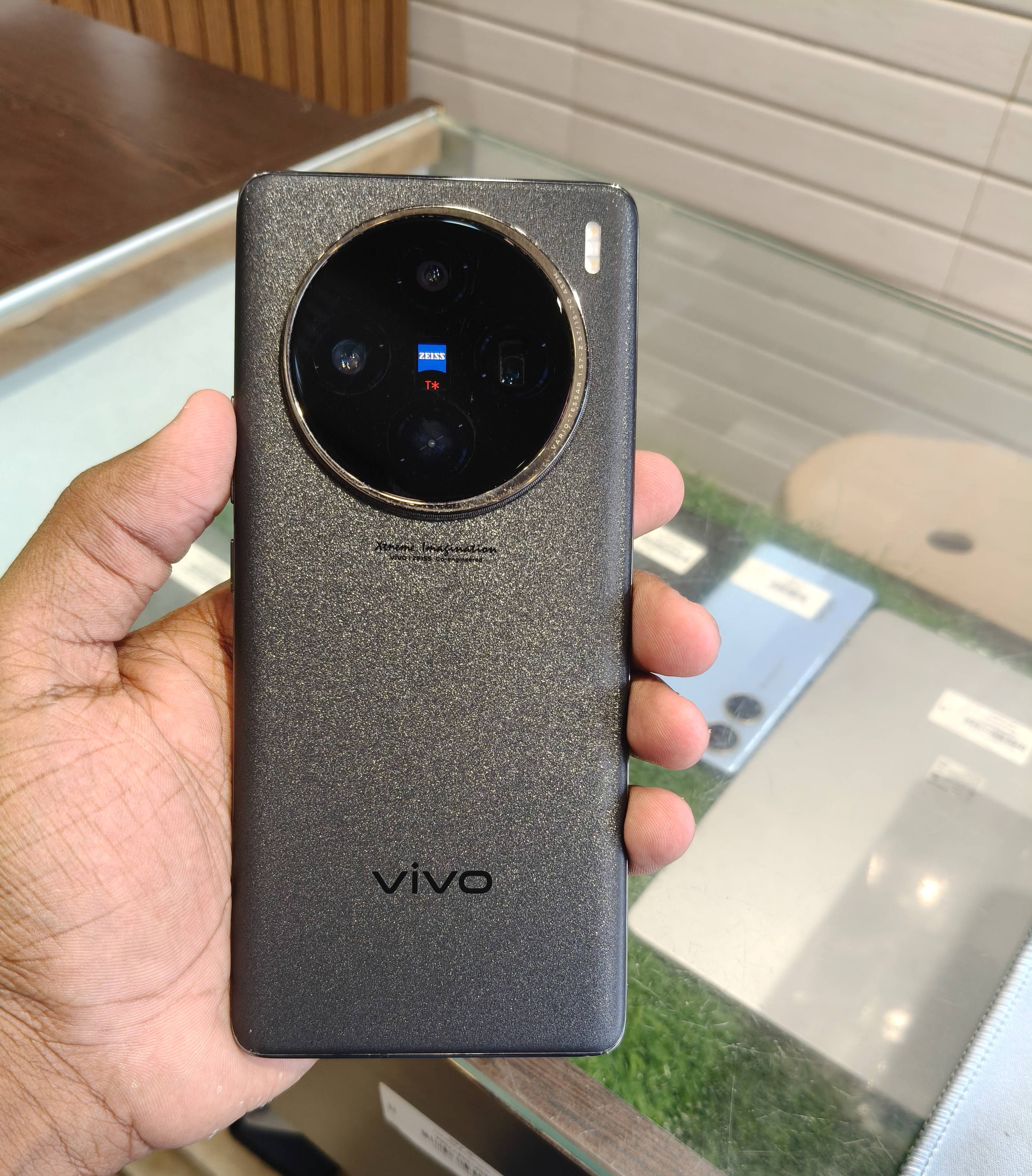Vivo x100 pro 16/512 showcasing its sleek design and camera features in KATHDA