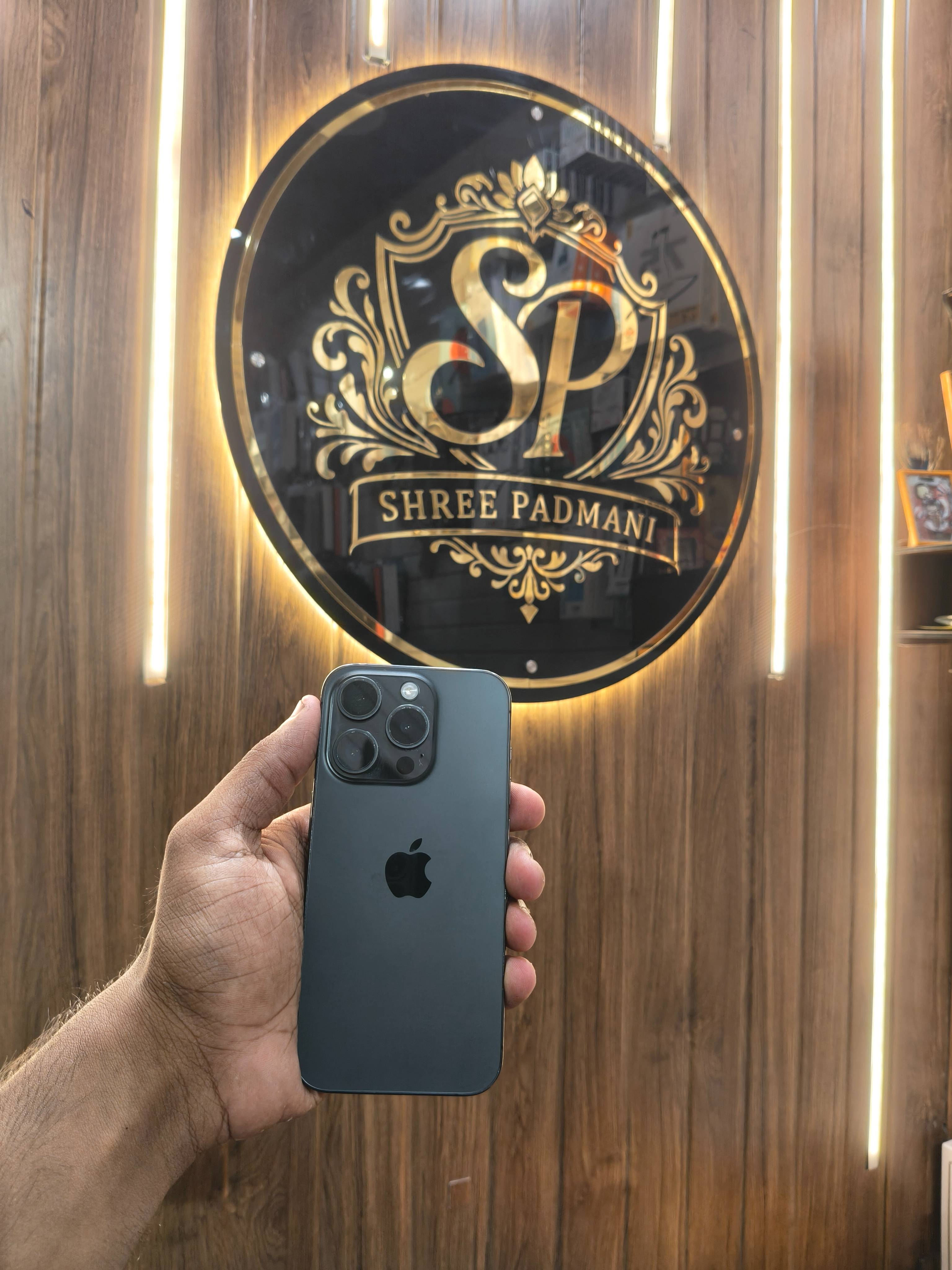 iPhone 15 Pro with 256GB storage displayed in KATHDA