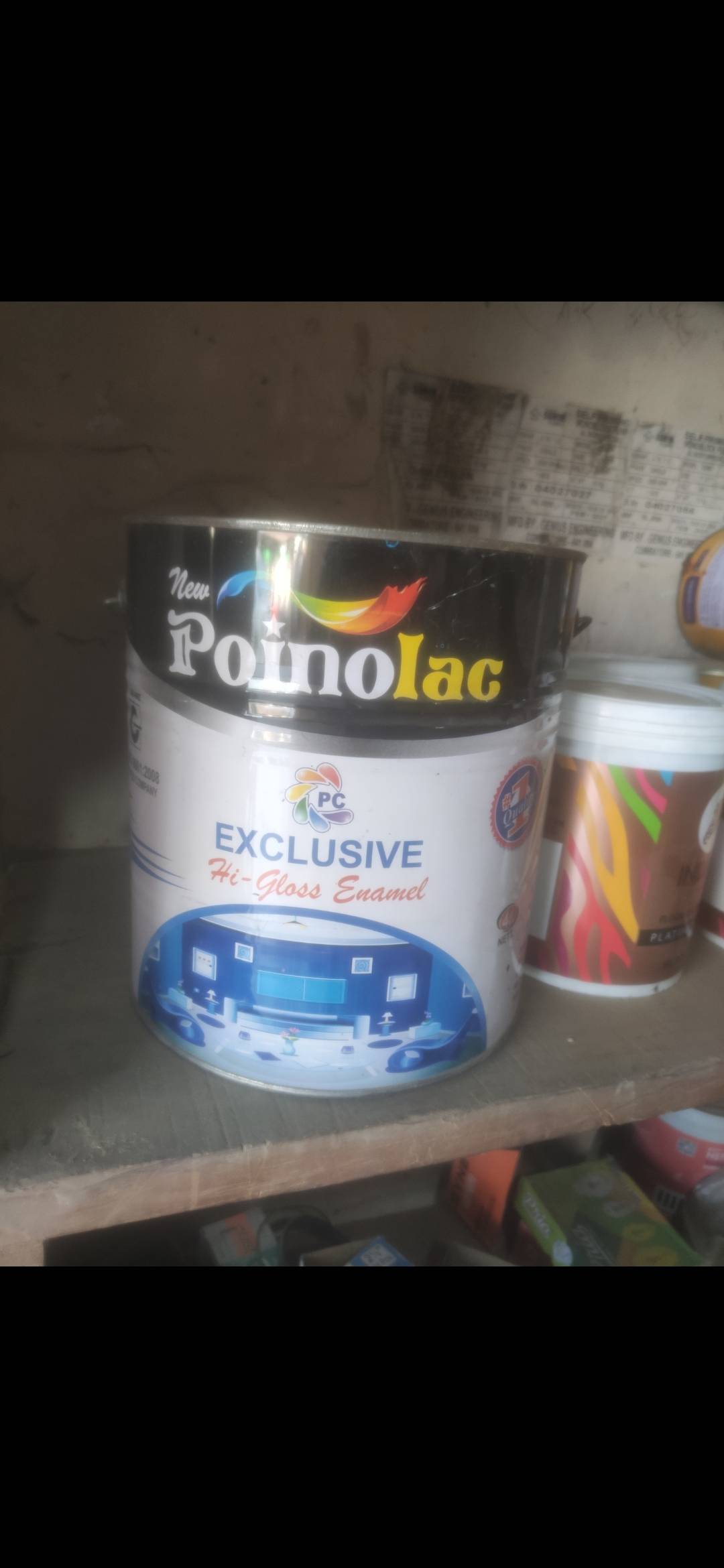 Polnolac Exclusive Hi-Gloss Enamel Paint can in Thoubal, showcasing its sleek design and vibrant color.