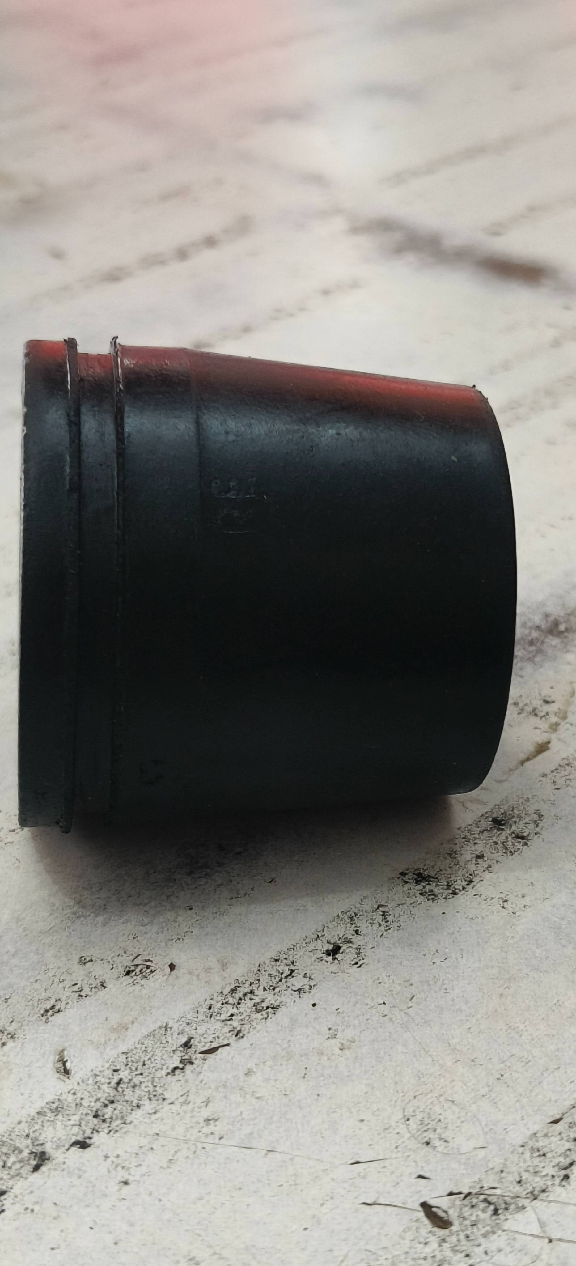 Durable Rubber Pipe Cap designed for sealing pipes in Jaunpur