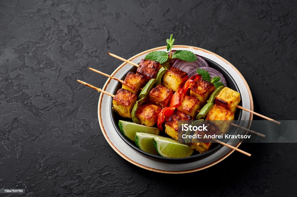 Paneer Tikka-https://media.vyaparify.com/vcards/products/92001/istockphoto-1186759790-1024x1024.jpg Image