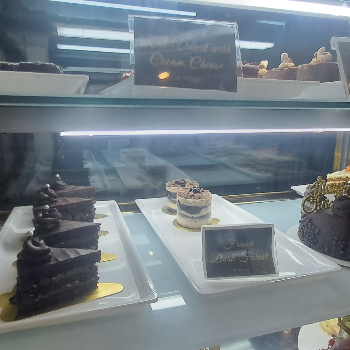  Cakes ARCHIES DESSERTS TC 82 6286 ARCHIESBUILDING G KRISHANANNAIR ROAD RISHIMANGALAM VANCHIYOOR NEAR VANCHIYOOR COURT