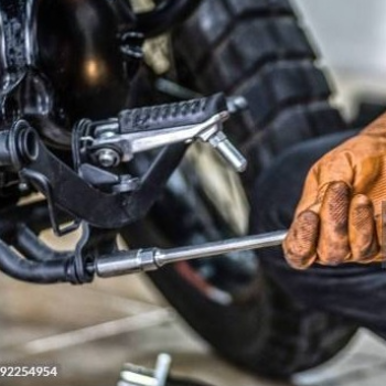 BIKE-GENERAL SERVICE | BIKE CLUB TWO WHEELER MULTI BRAND SERVICE CENTER | NO 718 TRICHY ROADRAMANATHAPURAM OPPTO ALVERNIA SCHOOL