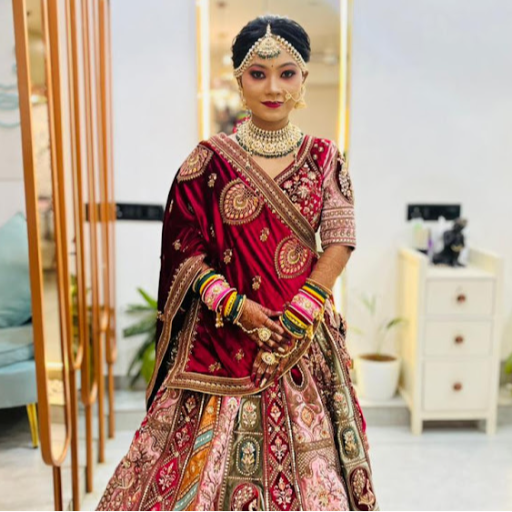 Best Salon in Bharuch for Bridal Makeup | MAKEOVER SALON | Shop No 8-9, Zadeshwar Road  Shop No 8 9 Shriniketn Shopping Center Near Jk Jewellers Bharuch