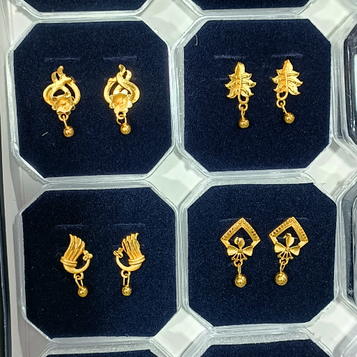 Earings golden polish | MUNNA KUMAR | Pandit Singar  Store SBI Ke Bagal  Me Belvaniya  Store SBI Ke Bagal  Me Belvaniya