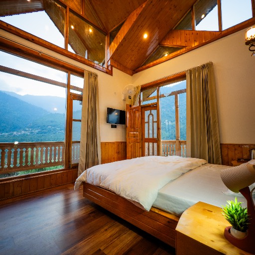 Luxury Room in Haripur | Relax in Style at BENS VILLA, HARIPUR KULLU